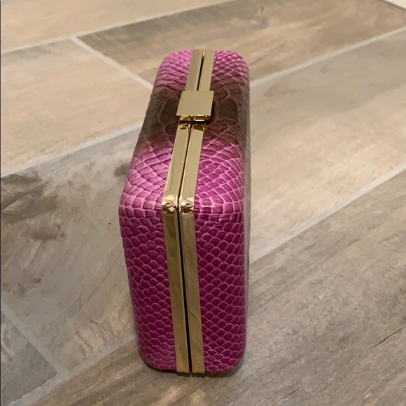 Banana Republic Cow Leather Clutch - Picture 3 of 7